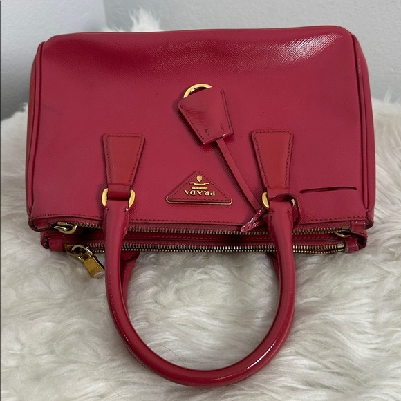 💯Authentic Prada Safiano  Small Leather Handbag🍀 - Picture 11 of 15